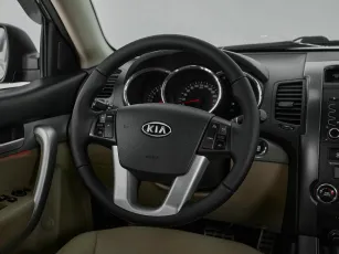 Kia  10
