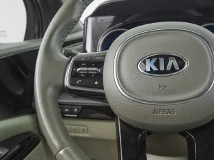 Kia  11
