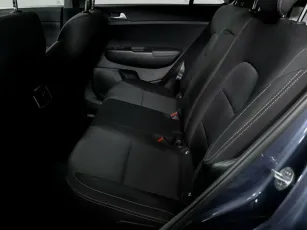 Kia  12