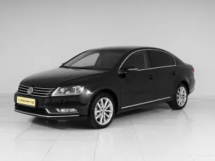 Volkswagen Passat,  B7