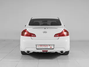 Infiniti  5