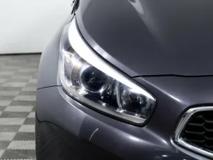Kia  7