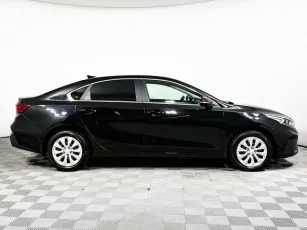 Kia  4
