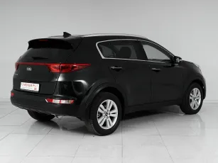 Kia  6