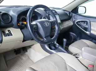 Toyota  10