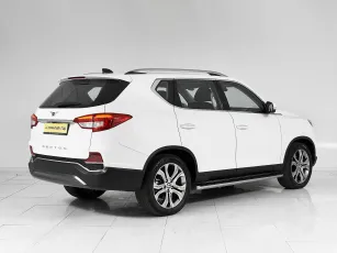 SsangYong  6