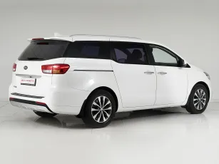 Kia  6