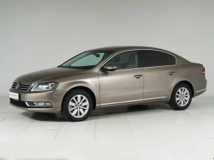 Volkswagen Passat,  B7