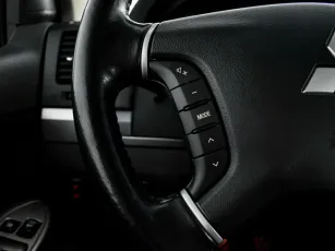 Mitsubishi  8