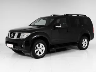 Nissan Pathfinder,  III