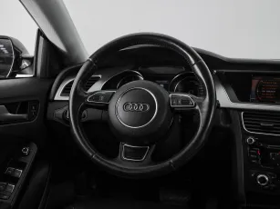 Audi  10
