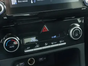Hyundai  10