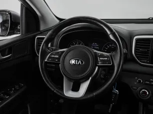 Kia  10