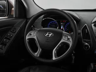 Hyundai  10
