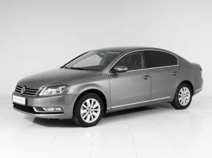 Volkswagen Passat,  B7