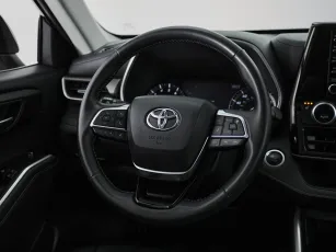 Toyota  20