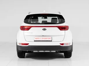 Kia  6