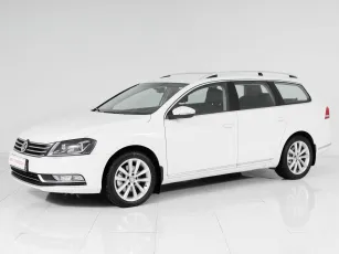 Volkswagen Passat,  B7