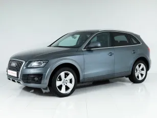 Audi Q5,  I (8R)