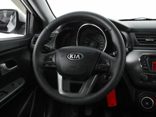 Kia  15