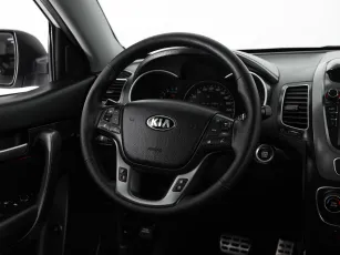 Kia  16
