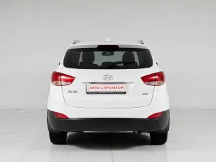 Hyundai  6