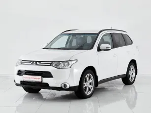 Mitsubishi Outlander,  III Рестайлинг