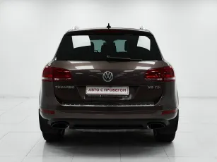 Volkswagen  6