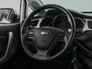 Kia  16