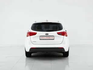 Kia  6