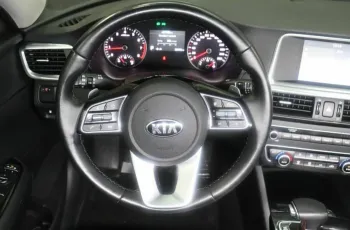 Kia  6