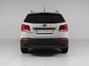 Kia  6