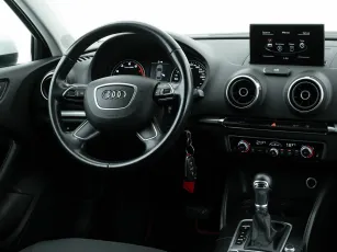 Audi  18