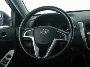 Hyundai  16