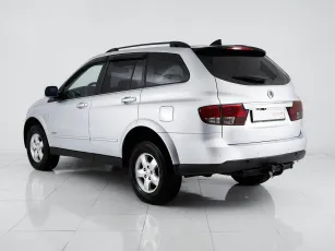SsangYong  4