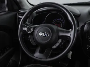 Kia  16
