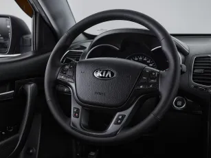 Kia  18