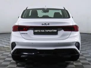 Kia  5