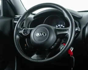 Kia  16