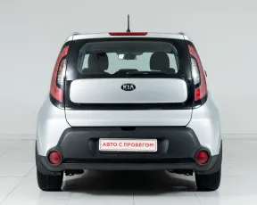 Kia  6