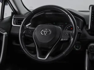 Toyota  18