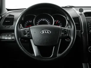 Kia  14