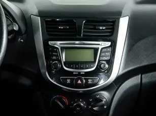 Hyundai  13