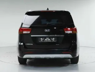 Kia  3