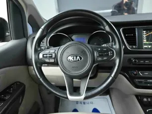 Kia  6