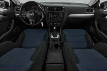 Volkswagen  8