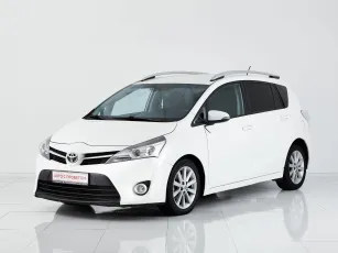 Toyota Verso,  I Рестайлинг