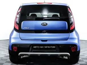 Kia  6