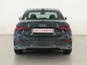 Audi  6