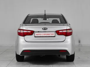 Kia  5